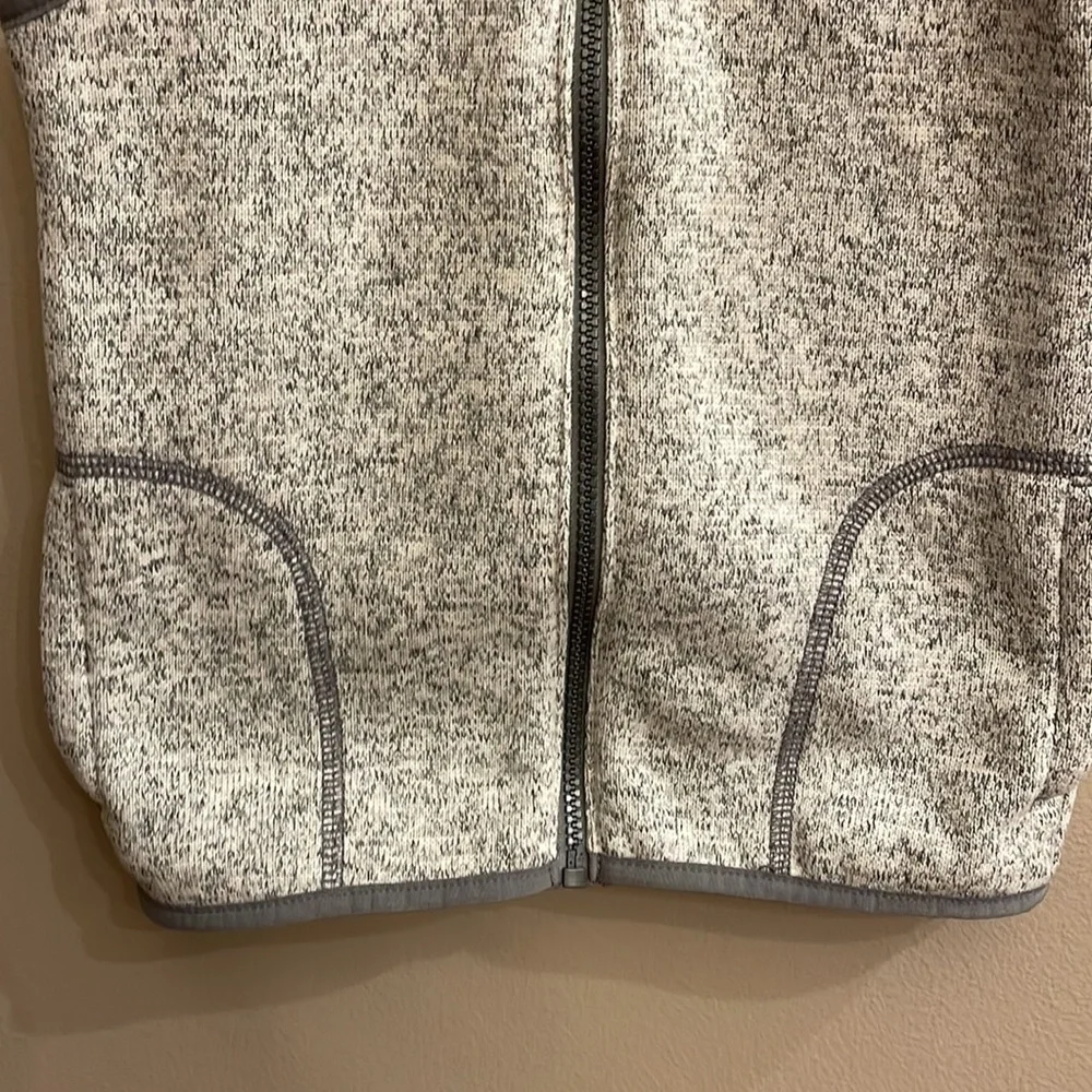 Carter’s boys knit vest zip up with fleece lined grey white 2 pockets size 5